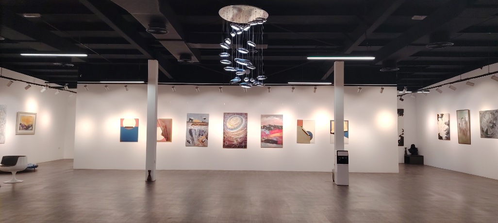 Gallery Pic_straight view_11.7 ( W) x 3.2 ( H) m (1)